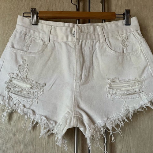 Levi’s white shorts used, size S