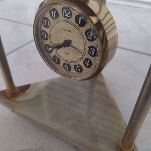 Vintage Europa analog table clock like new, onyx and brass