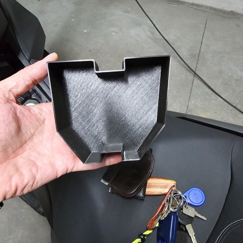 Honda ADV 350 tray for fuel tank like new
