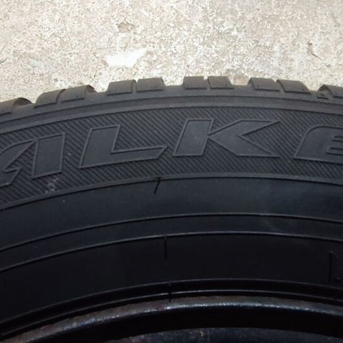 Snow tires used 205/60/16 with steel rims Toyota Avensis