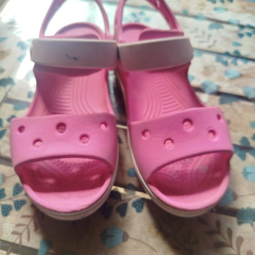 Crocs sandals size 34-35 fuchsia like new