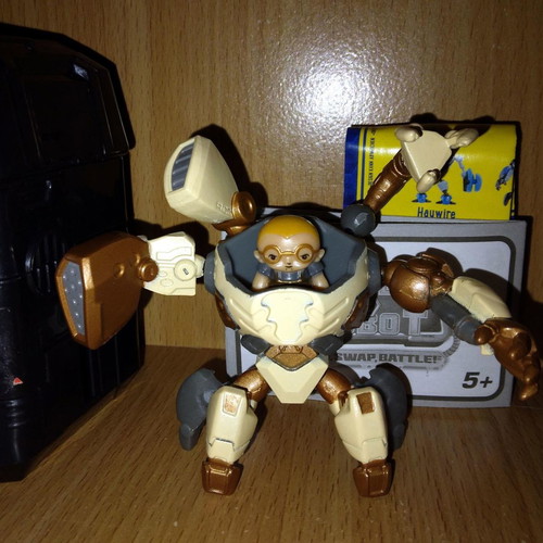 Ready 2 Robot Series 1 figures pack of 3 like new