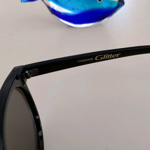 Sunglasses used with mirror lenses