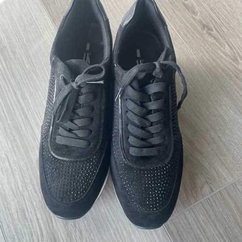 JK London suede sneakers black like new, size 40 with stones