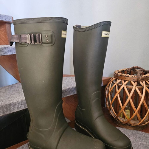 Hunter boots size 39, like new, green
