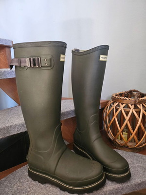 Hunter boots size 39, like new, green