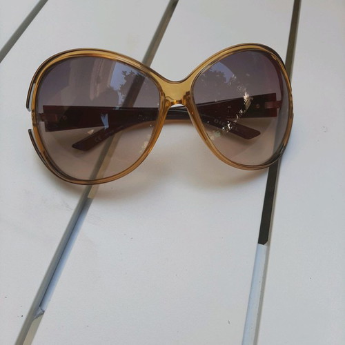 Diesel sunglasses used with case