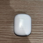 Bluetooth earbuds like new with charger