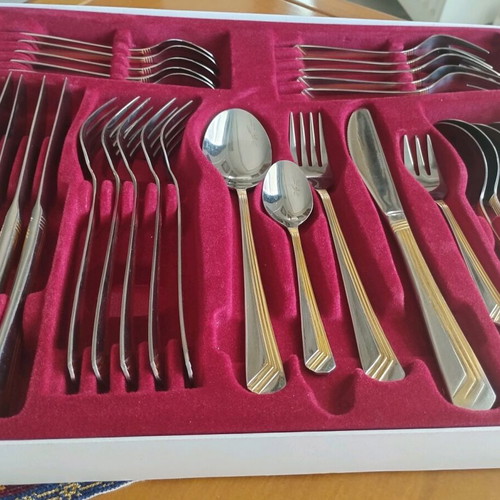 Cutlery set 30 pieces Rostfrei Germany like new with gold stripe