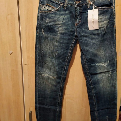 Rossodisera women's denim jeans new, slim fit, size 44 Italian