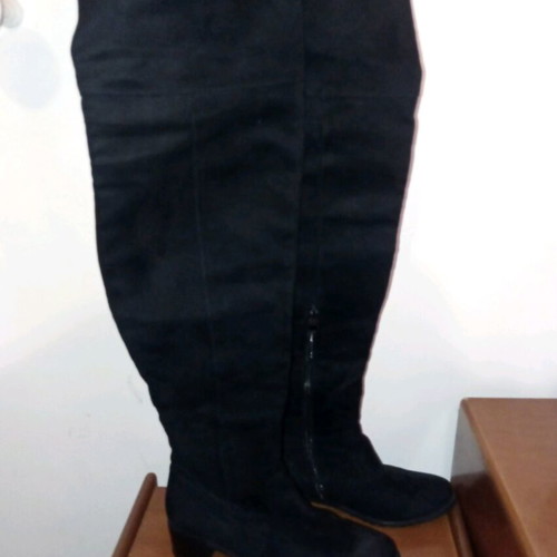 Over-the-knee boots like new, black, size 40