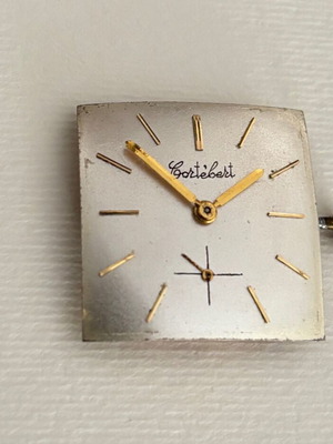 Cortébert Cal.693 17-jewel manual watch used for parts