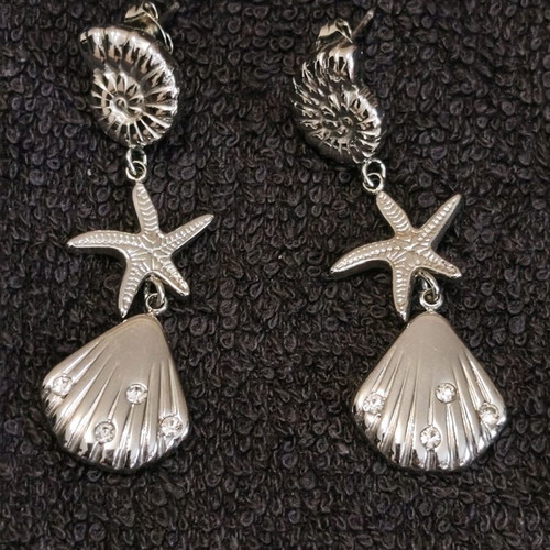 Silver earrings with shells and starfish like new