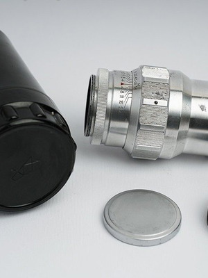 USSR Jupiter-11 4/135mm lens M39 mount used with original case