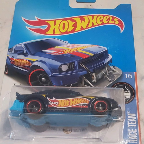 Hot Wheels 2015 Super Treasure Hunt Ford Mustang