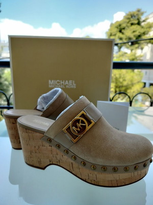 Michael Kors clogs size 39, beige suede platform sandals