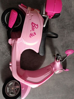 Barbie Vespa used with sticker wear