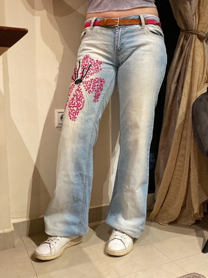 Floral low-rise vintage y2k jeans size M with belt