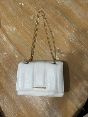 White bag with chain like new