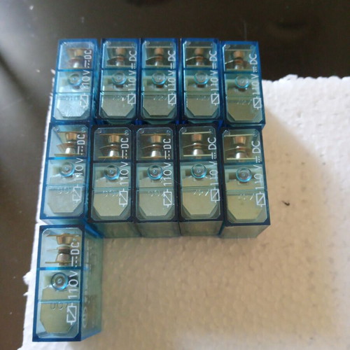 Finder 40.31 microrelay like new, pack of 11, 110V DC /10A