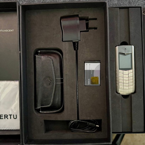 Vertu Ascent Indianapolis Titanium Limited Edition mobile phone like new