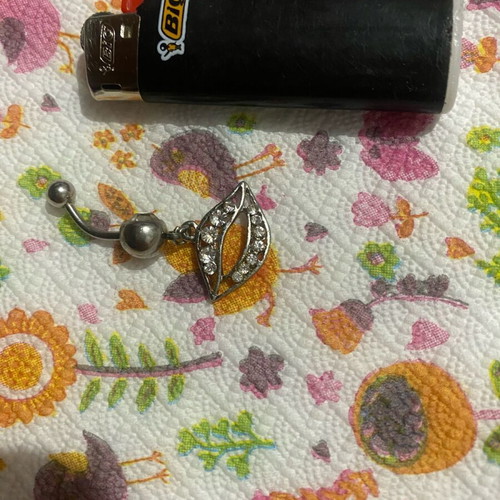 Navel piercing like new