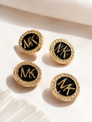 4 buttons Michael Kors