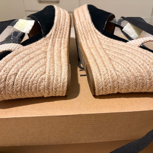 Ugg black platform shoes like new