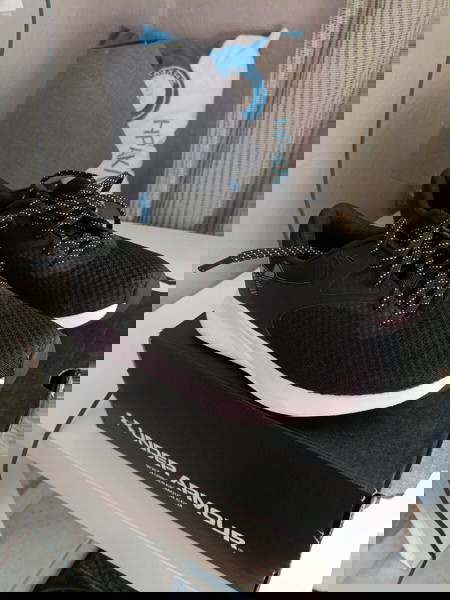 ΠΡΟΣΦΟΡΆ 30€ Under Armour Charged 37,5Aurora 2 Γυναικεία Αθλητικά Παπούτσια