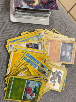 Pokémon cards σαν καινούργιο, συλλεκτικές και κλασικές