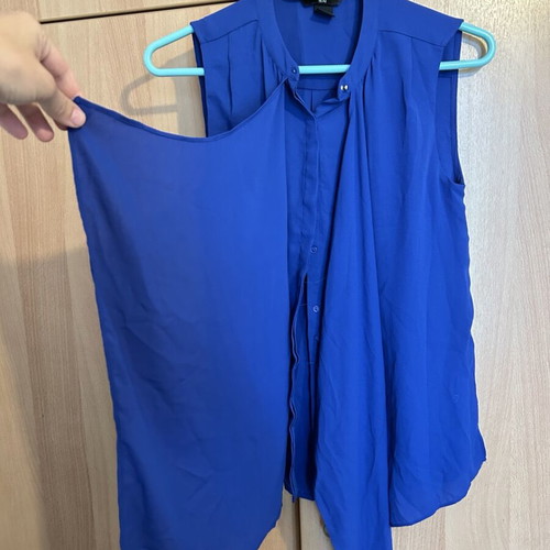 H&M Sleeveless Blouse Medium Like New Blue With Buttons