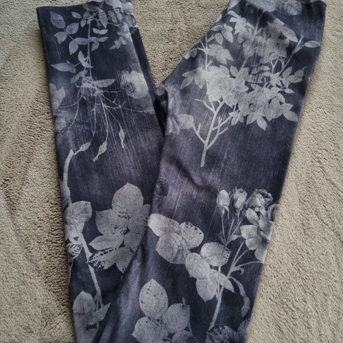 Calzedonia floral push up leggings size S like new, grey