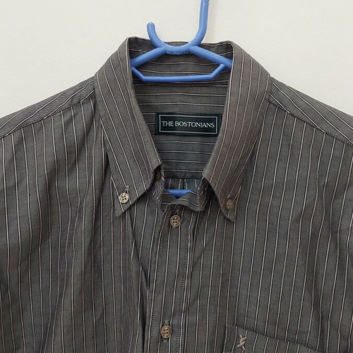 The Bostonians men's dress shirt size L like new, gray and pink