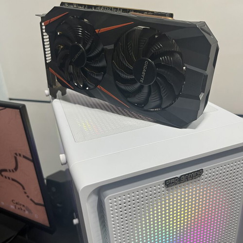 Gigabyte GeForce GTX 1060 6GB graphics card, dual fan