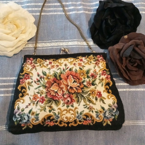 Vintage bag with tapestry embroidery like new