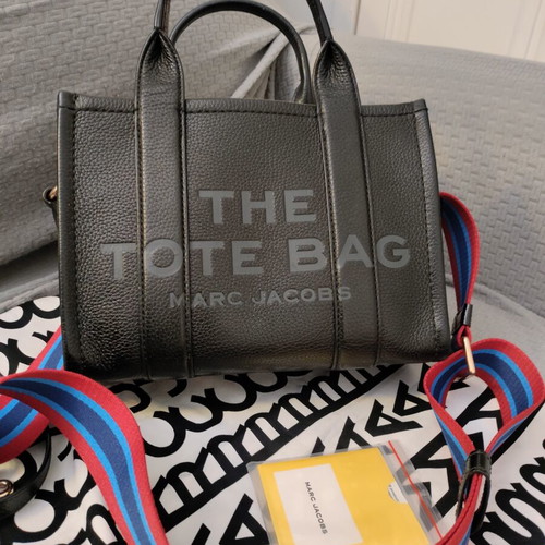 Marc Jacobs small crossbody bag 25x20, black
