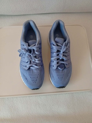 Women's summer athletic shoes like new, size 38, blue