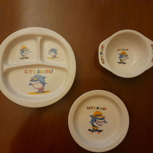 Children's dinnerware set of 3 pieces like new, Italian origin