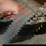  Adidas παπούτσια sneakers σε πολυ καλή κατασταση