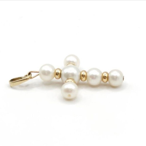 14K yellow gold cross pendant with fresh pearls like new