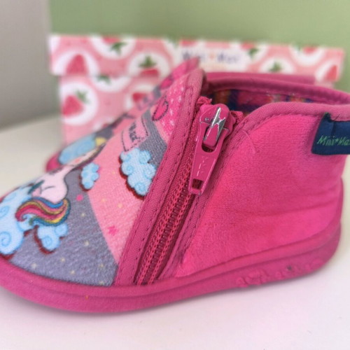 Mini Max kids anatomical slippers No. 23 like new, pink with unicorn