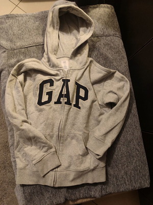 Gap ζακέτα γκρι με μπλε γράμματα νο10 σαν καινούργιο