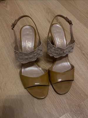 Delice women's sandals size 38, mustard and beige