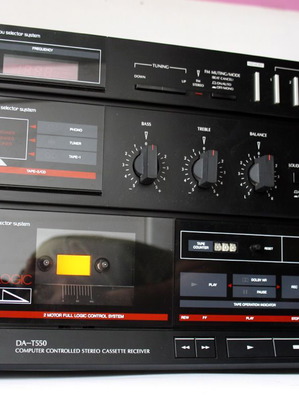 VINTAGE 80'S SANSUI DA-T550 COMPUTER CONTROLLED STEREO CASSETTE RECEIVER JAPAN