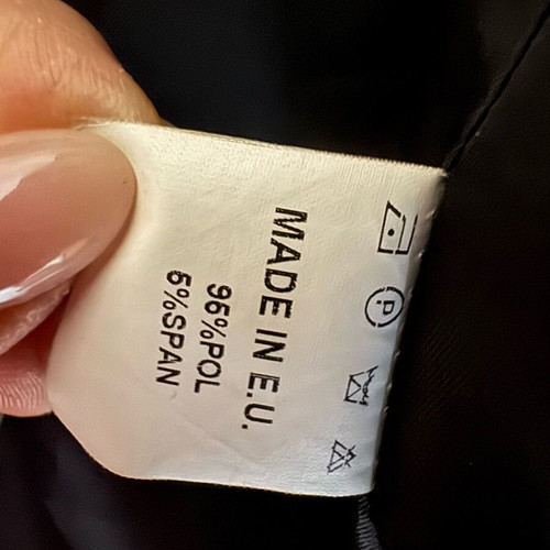 Madlen Black Suit like new with one button