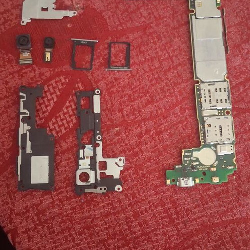 Huawei P8 lite used for spare parts