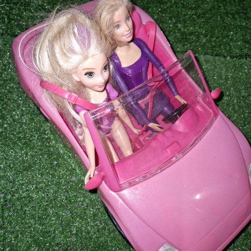 Barbie αυτοκίνητο σαν καινούργιο με σετ Barbie