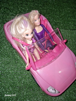 Barbie αυτοκίνητο σαν καινούργιο με σετ Barbie