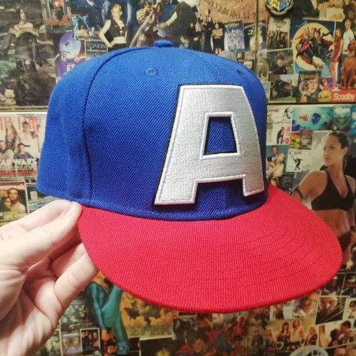 Captain America Marvel Comics hat new, blue and red