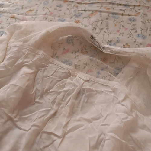 White shirt size S like new with tulle detail on back